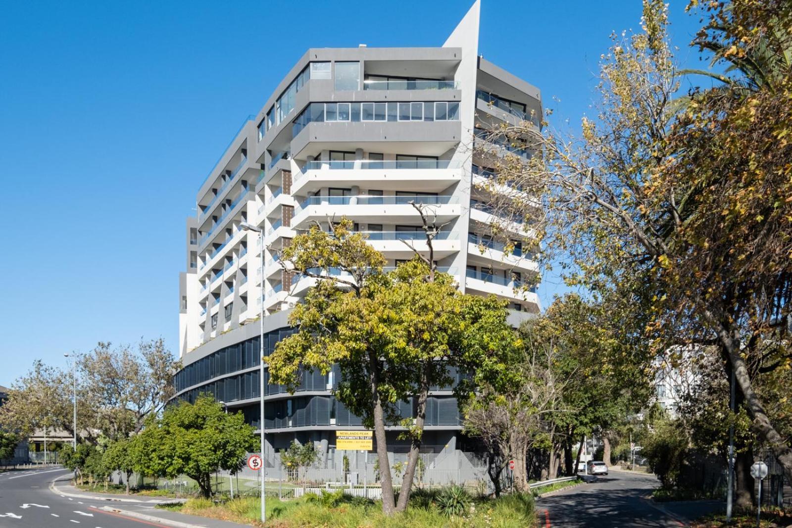 Newlands Peak Southern Cross Apartment *